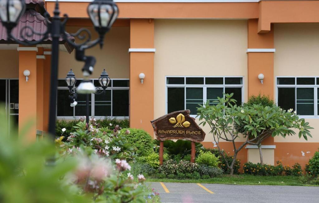 Rajapruek Place Chiang Mai Exterior foto